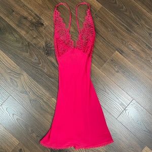 Victoria's Secret Silk Negilgee Slip Small Red